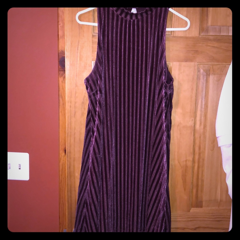 XL velvet dress